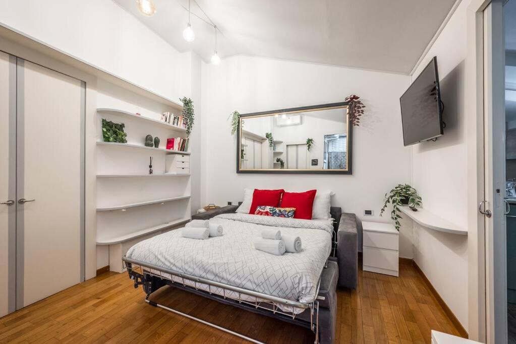 Duomo In 5 Minutes Cozy And Quiet Apartment Milan Bagian luar foto