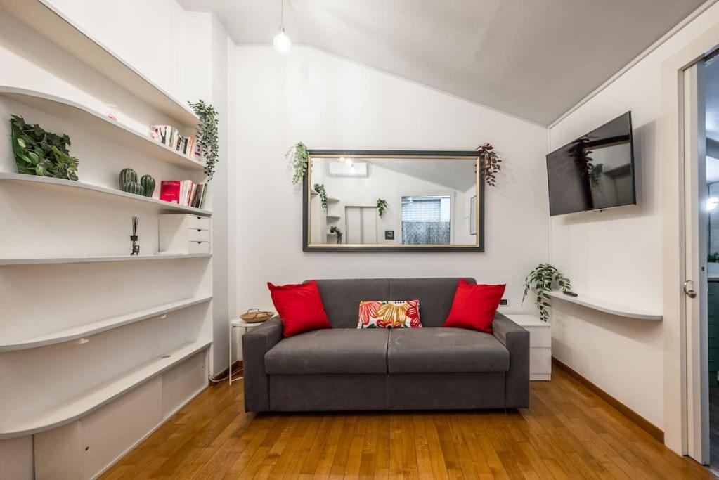 Duomo In 5 Minutes Cozy And Quiet Apartment Milan Bagian luar foto