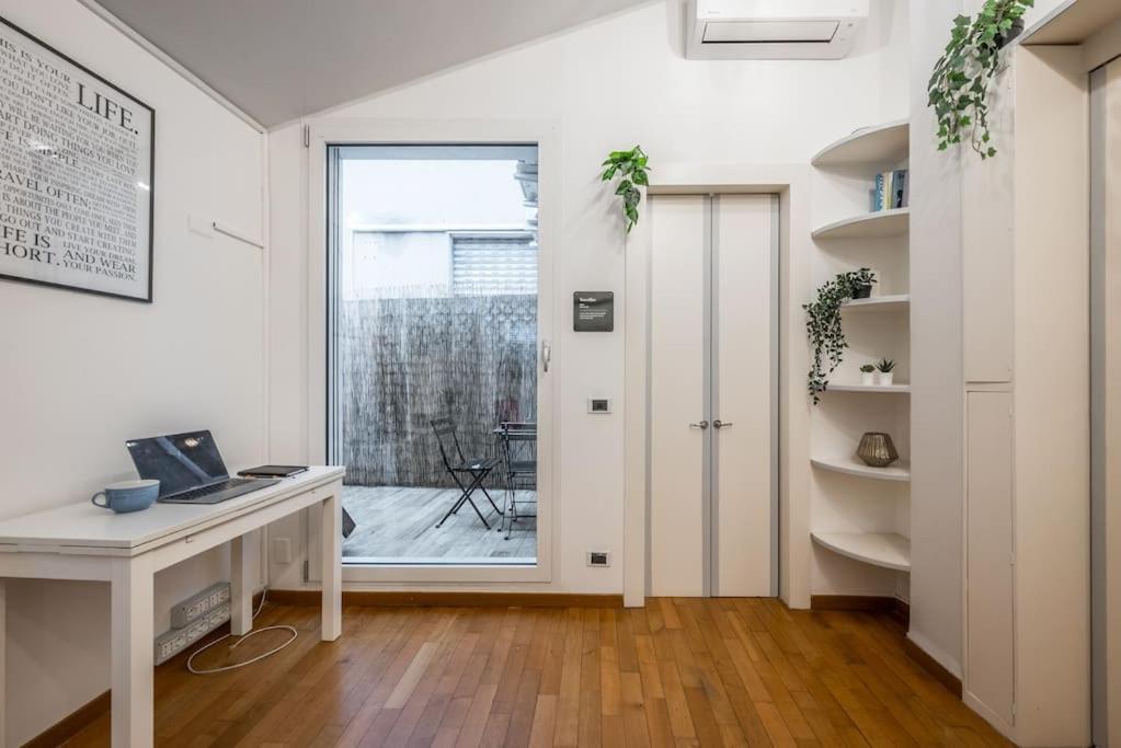 Duomo In 5 Minutes Cozy And Quiet Apartment Milan Bagian luar foto