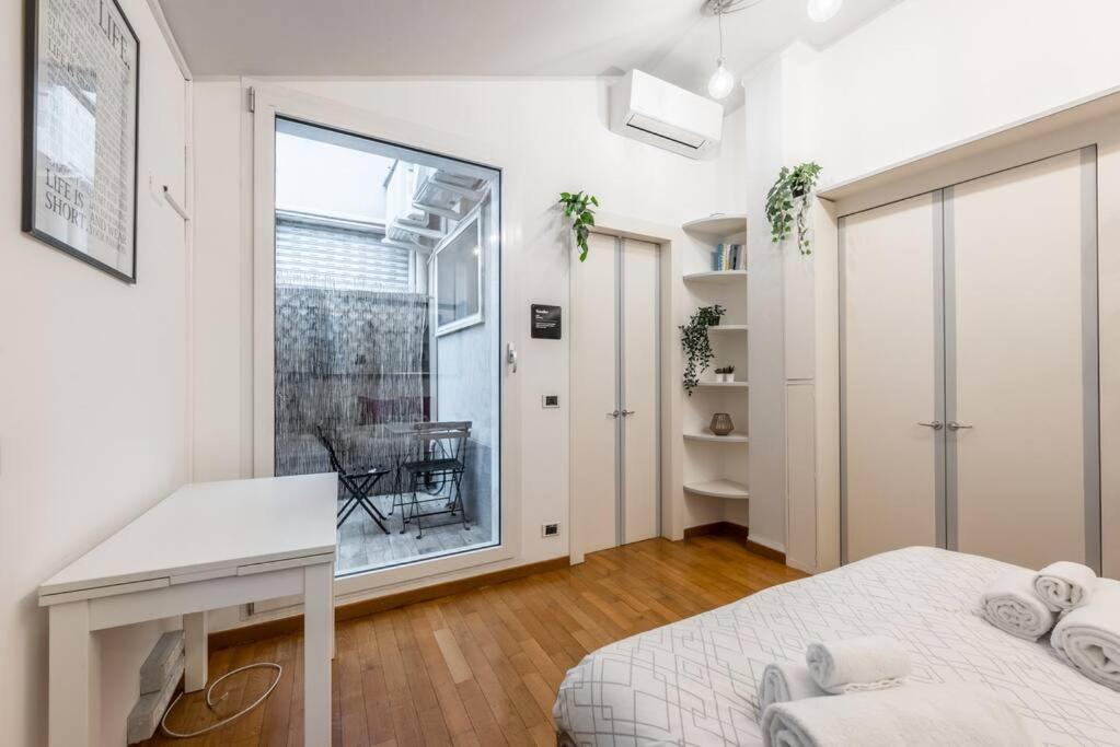 Duomo In 5 Minutes Cozy And Quiet Apartment Milan Bagian luar foto